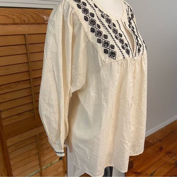 Wonderly Women's Embroidered Button Down Peasant Blouse Size XLP Cream Boho Boxy - Picture 8 of 10
